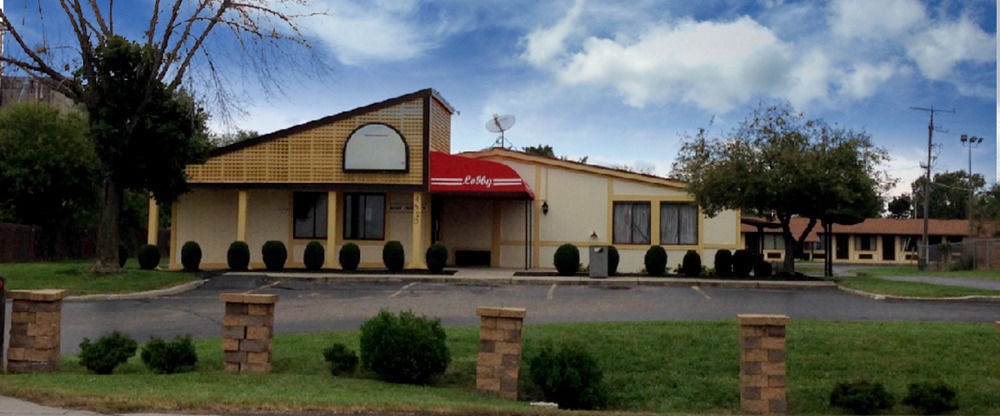 Budgetel Inn & Suites Columbus Exteriör bild