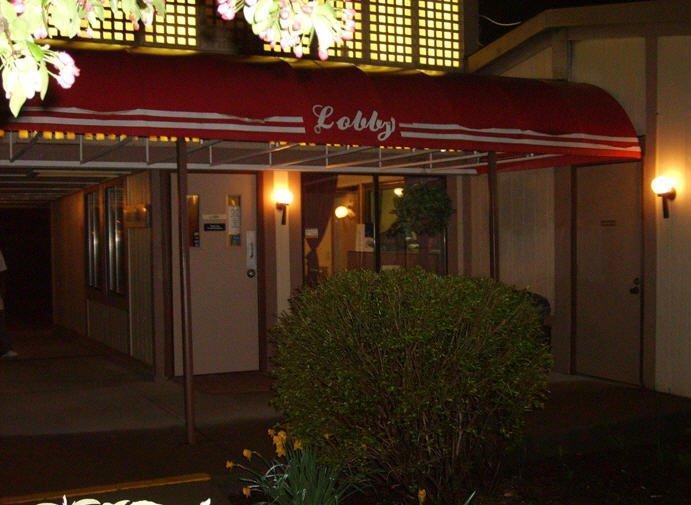 Budgetel Inn & Suites Columbus Exteriör bild